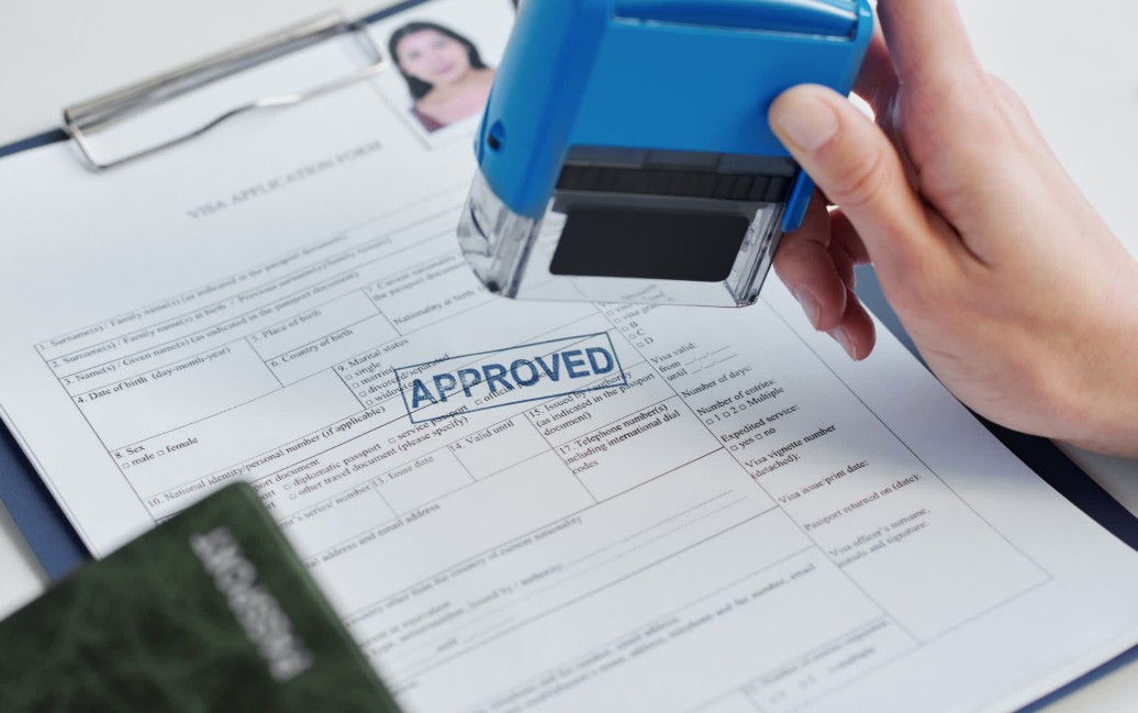 Immigration Delays in the UK Lead to Growing Legal Challenges