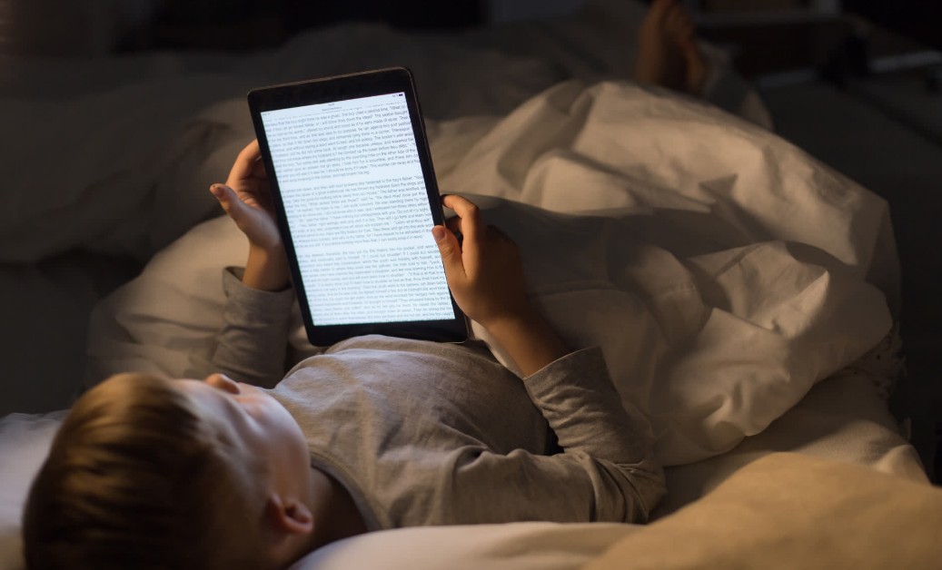 Divorced Parents Increasingly Turning to Courts Over Children's Screen Time