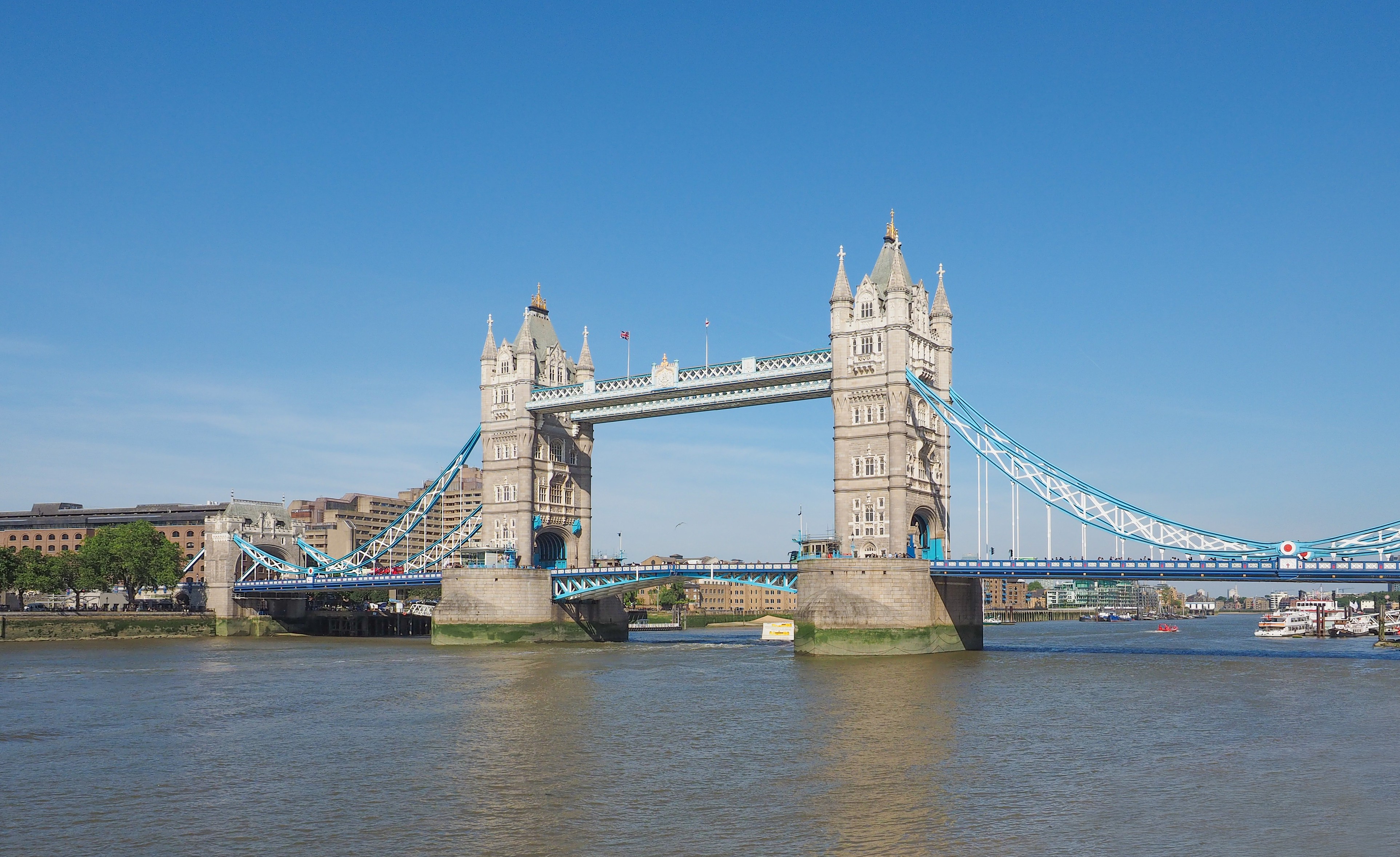 UK Sponsor Licence: Why It Is Essential for Hiring Overseas Workers